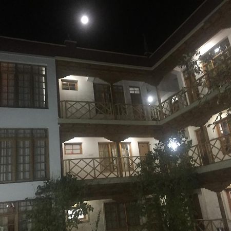 The Auspicious Hotel Λεχ Εξωτερικό φωτογραφία